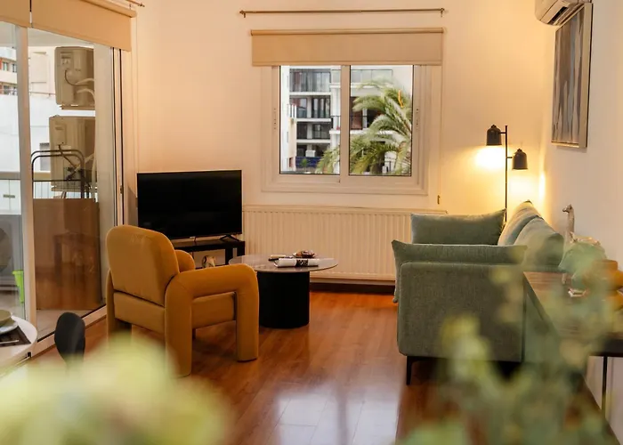 2 Bedroom Flat In Center 公寓 *