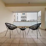 2 Bedroom Flat In Center * ניקוסיה