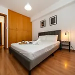 דירה 2 Bedroom Flat In Center