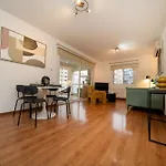 Lejlighed 2 Bedroom Flat In Center