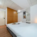 2 Bedroom Flat In Center דירה
