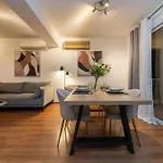 דירה 2 Bedroom Flat In Center