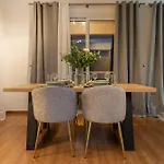 2 Bedroom Flat In Center דירה
