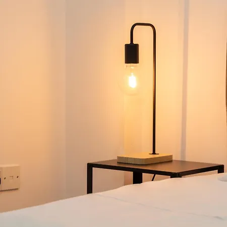 2 Bedroom Flat In Center *