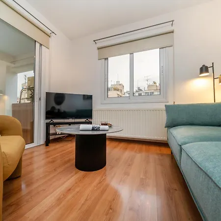 2 Bedroom Flat In Center Nicósia