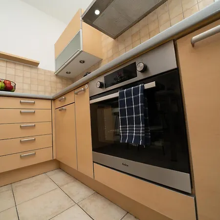 2 Bedroom Flat In Center Nicósia