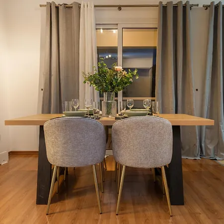2 Bedroom Flat In Center Apartamento