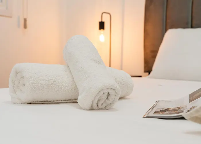 2 Bedroom Flat In Center