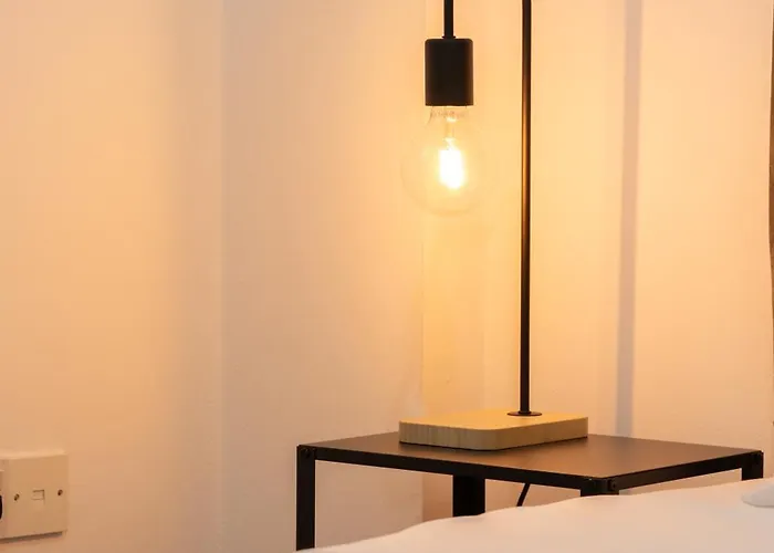 2 Bedroom Flat In Center *